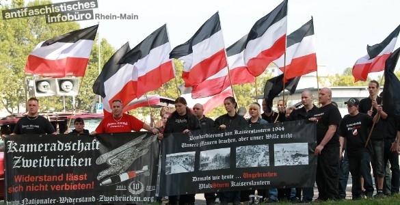 Unter dem Motto „Gegen das Vergessen! 28.09.1944 Bombardierung von Kaiserslautern!“ veranstaltete die Kameradschaft Pfalzsturm am Samstag, dem 28. September, einen Aufmarsch in Kaiserslautern ...