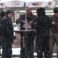 Am 23. Februar 2013 sammelte die rechte Partei Pro Deutschland mit einem Infostand auf dem Butzbacher Bahnhofsvorplatz Unterschriften ...